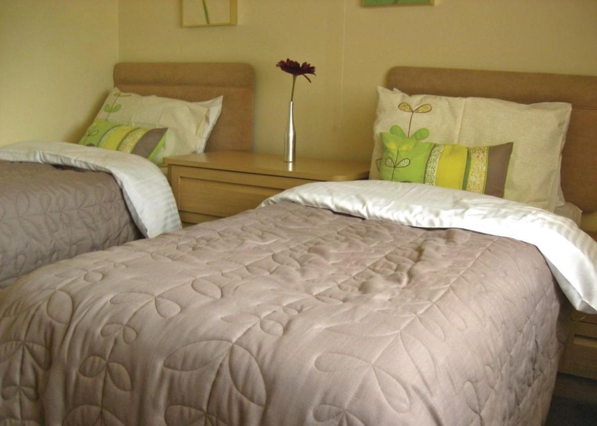 Weir Country Park Hotel Holtby Ngoại thất bức ảnh